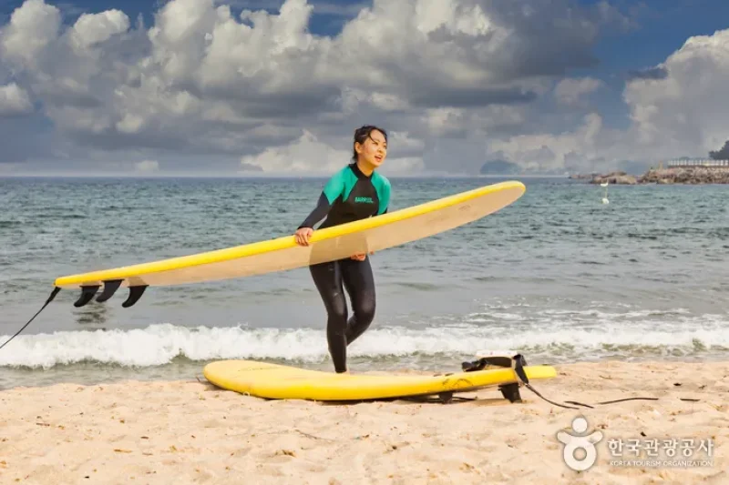 Yangyang Surfyy Beach, surfing  (20/20)