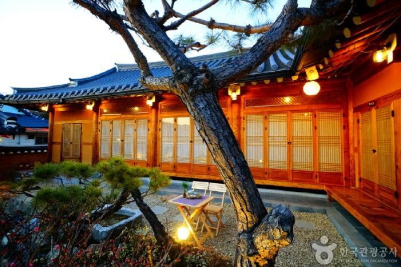 Saranggadeuk [Korea Quality] / 사랑가득 [한국관광 품질인증] (1/5)