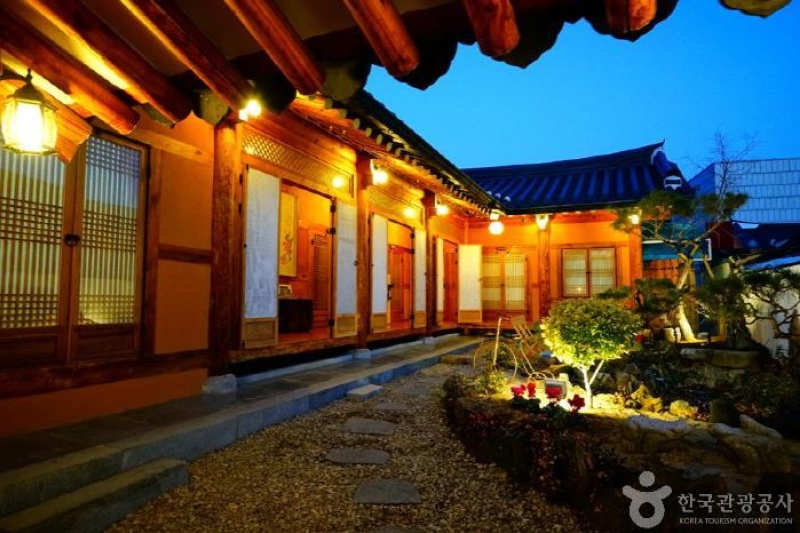 Saranggadeuk [Korea Quality] / 사랑가득 [한국관광 품질인증] (4/5)