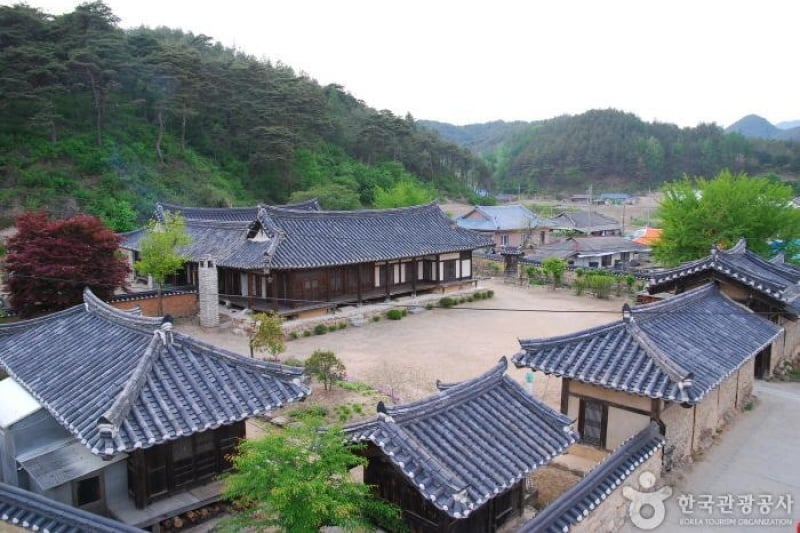 Gwonjinsadaek House [Korea Quality] / 권진사댁 [한국관광 품질인증] (1/8)