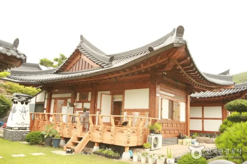 Bogeumjari [Korea Quality] / 보금자리 [한국관광 품질인증/Korea Quality] (1/10)