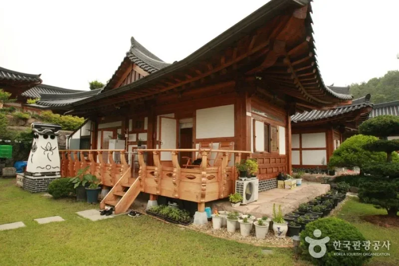 Bogeumjari [Korea Quality] / 보금자리 [한국관광 품질인증/Korea Quality] (3/10)