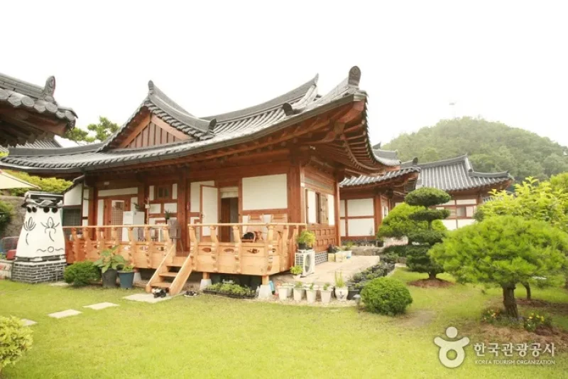 Bogeumjari [Korea Quality] / 보금자리 [한국관광 품질인증/Korea Quality] (4/10)