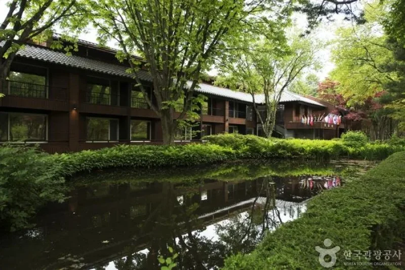 Jeong Gwan Ru  (11/12)
