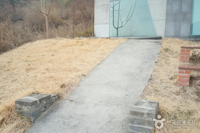 Zaha Museum (자하미술관) (10/13)