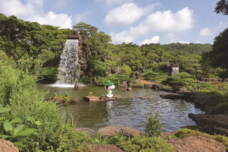 Snoopy Garden  (4/8)
