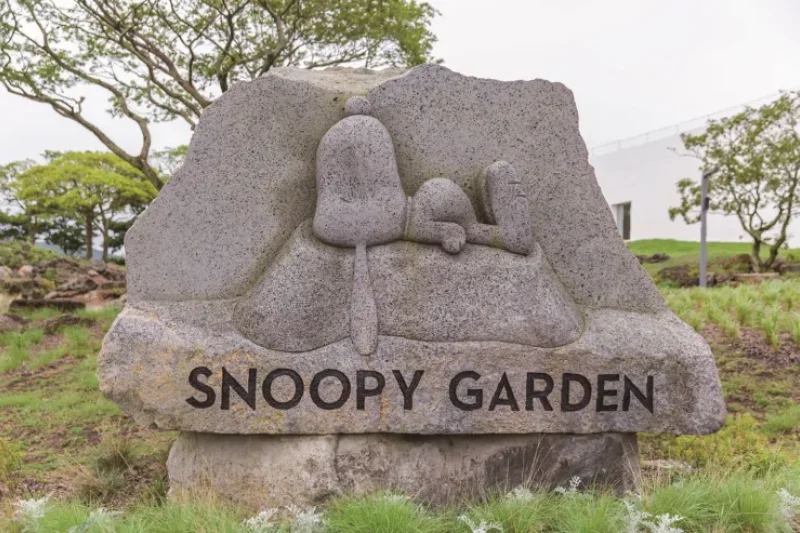 Snoopy Garden  (6/8)