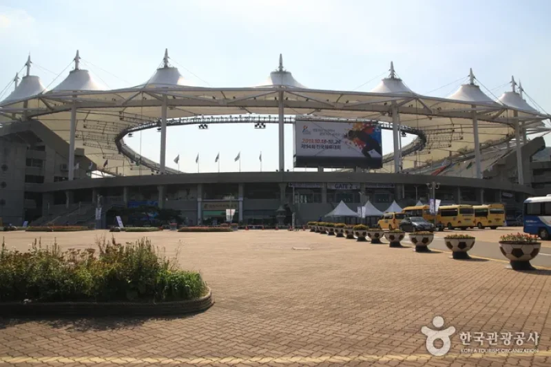 Incheon Munhak Sports Complex (Incheon Worldcup Stadium) (2/10)