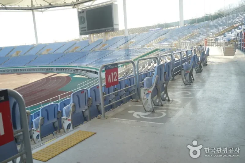 Incheon Munhak Sports Complex (Incheon Worldcup Stadium) (5/10)
