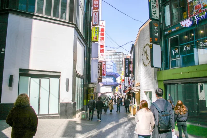 Dami Porridge(Damijuk) - Popular restaurant specializing in porridge in Myeong-dong with many repeat tourists (1/12)