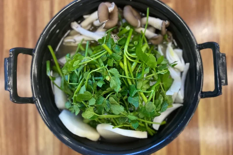 Deungchon Shabu Kalguksu Myeongdong Branch - Experience the Ultimate Culinary Delights in Myeongdong! (8/19)