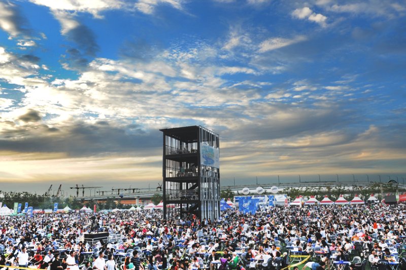 Experience the 2023 Incheon Chimaek Festival with a Historic Tour Package
