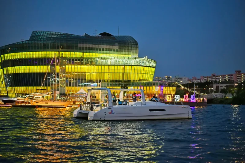 Celebrate BTS' 10th Anniversary with the Hangang Park Fireworks Viewing Tour <Aboard a Luxury Yacht + N Seoul Tower Ticket> (4/9)