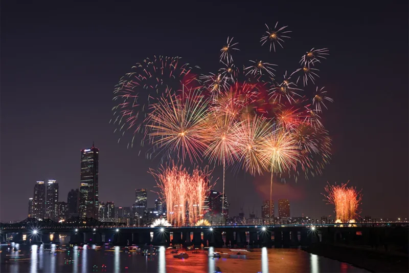 Celebrate BTS' 10th Anniversary with the Hangang Park Fireworks Viewing Tour <Aboard a Luxury Yacht + N Seoul Tower Ticket> (5/9)