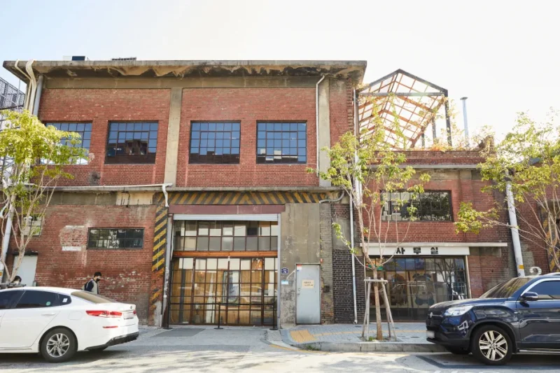 Daerim Warehouse (1/6)