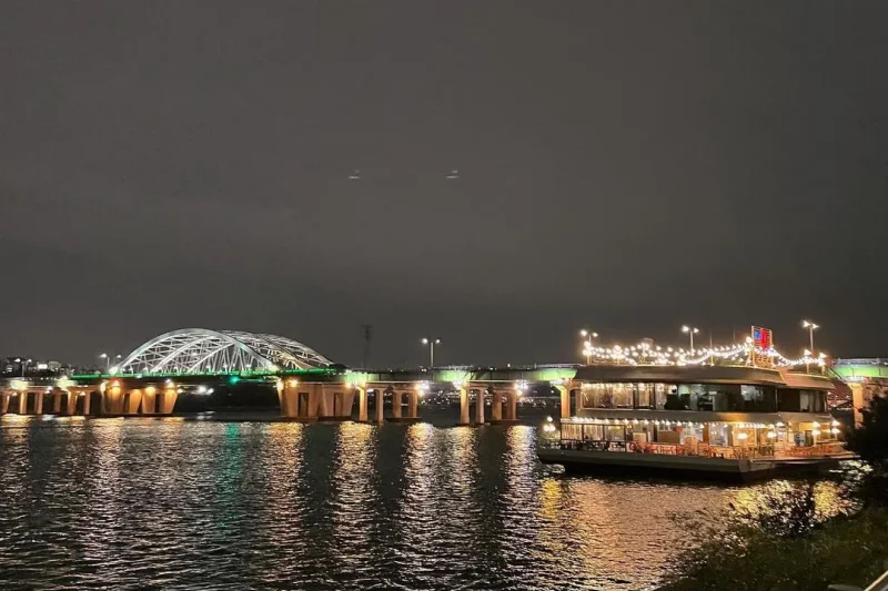Jamdubong The 9 - Restaurant<Enjoy Korean BBQ at Hangang River> (4/14)