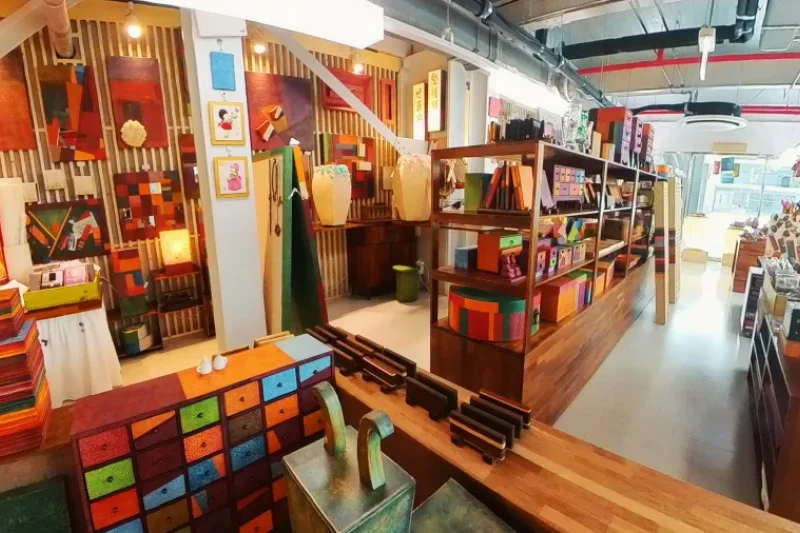 HANJISAENGGAK LeeDak Hanji Art Gallery - Incheon Sangsang Platform Branch (6/37)