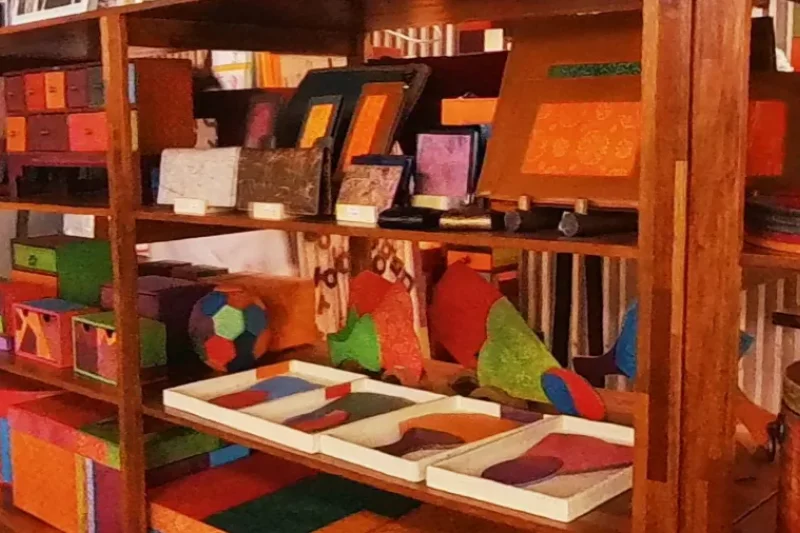 HANJISAENGGAK LeeDak Hanji Art Gallery - Incheon Sangsang Platform Branch (7/37)