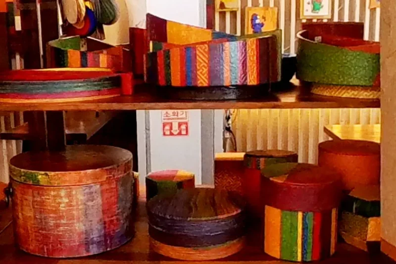 HANJISAENGGAK LeeDak Hanji Art Gallery - Incheon Sangsang Platform Branch (8/37)