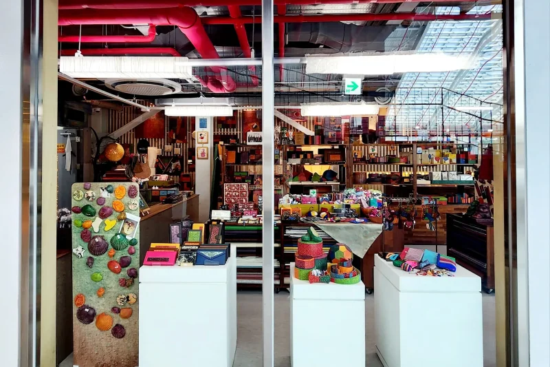 HANJISAENGGAK LeeDak Hanji Art Gallery - Incheon Sangsang Platform Branch (18/37)