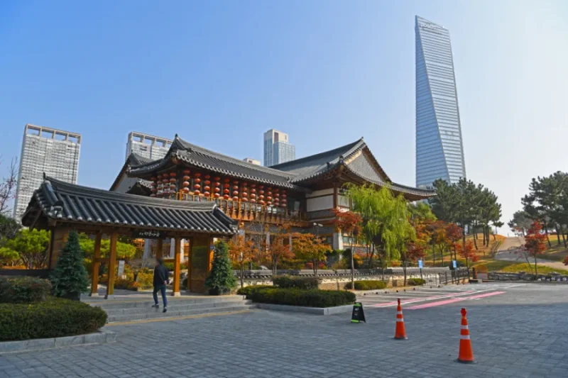 Songdo Hanok Village (1/5)