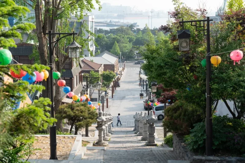 Cheongil Jogyeji Stairway (3/5)