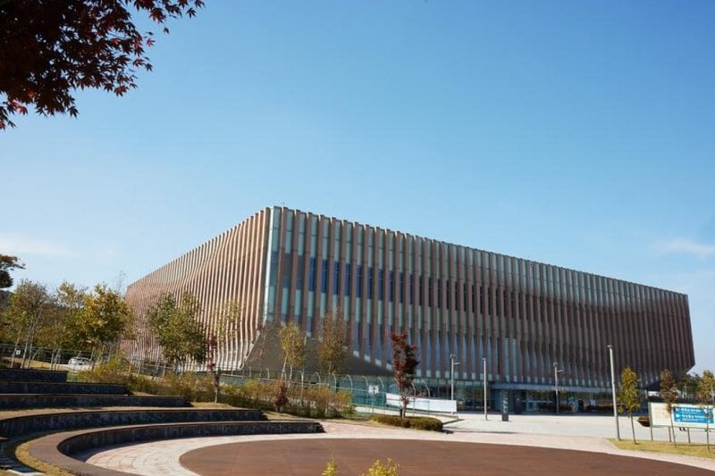Ganghwa Dolmens Gymnasium: Where Sports Meet History (3/4)