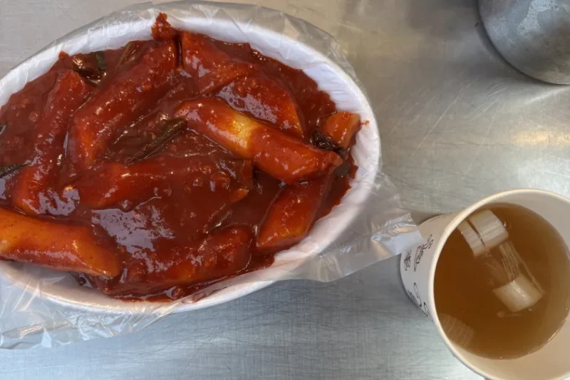 Shinsegae Tteokbokki Myeongdong Main Branch (1/3)