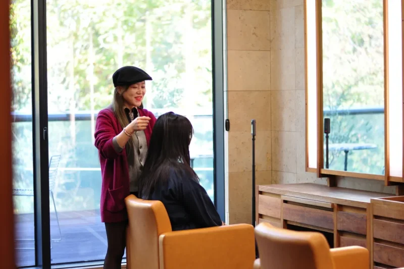 CARADI Seoul Hair Salon - Gangnam Head Spa (scalp treatment) &amp; Make-up and Hair Styling &amp; Personal Color Analysis (6/70)