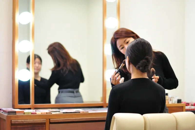 CARADI Seoul Hair Salon - Gangnam Head Spa (scalp treatment) &amp; Make-up and Hair Styling &amp; Personal Color Analysis (31/70)