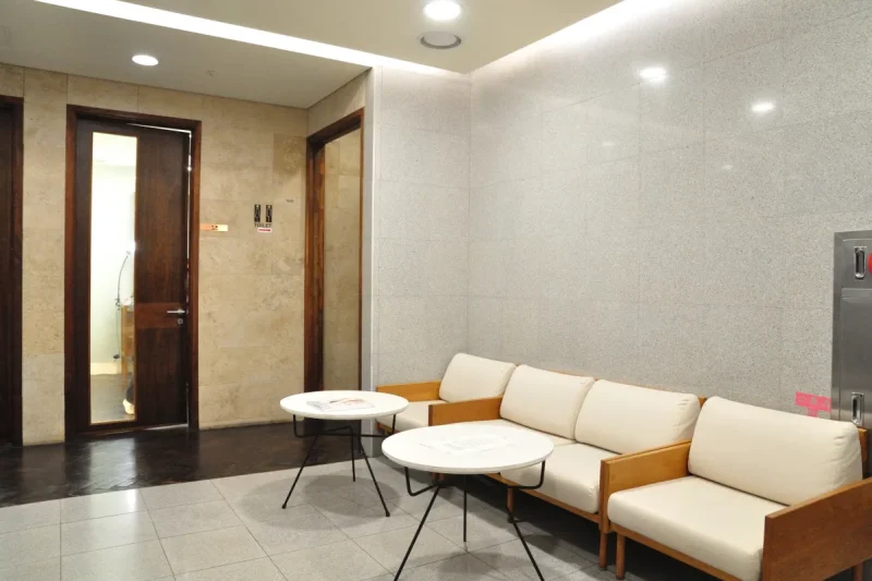 CARADI Seoul Hair Salon - Gangnam Head Spa (scalp treatment) &amp; Make-up and Hair Styling &amp; Personal Color Analysis (36/70)