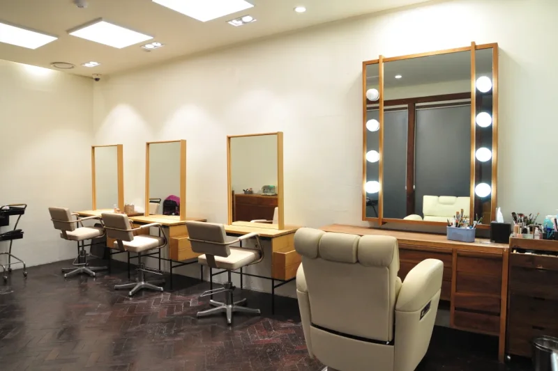 CARADI Seoul Hair Salon - Gangnam Head Spa (scalp treatment) &amp; Make-up and Hair Styling &amp; Personal Color Analysis (39/70)