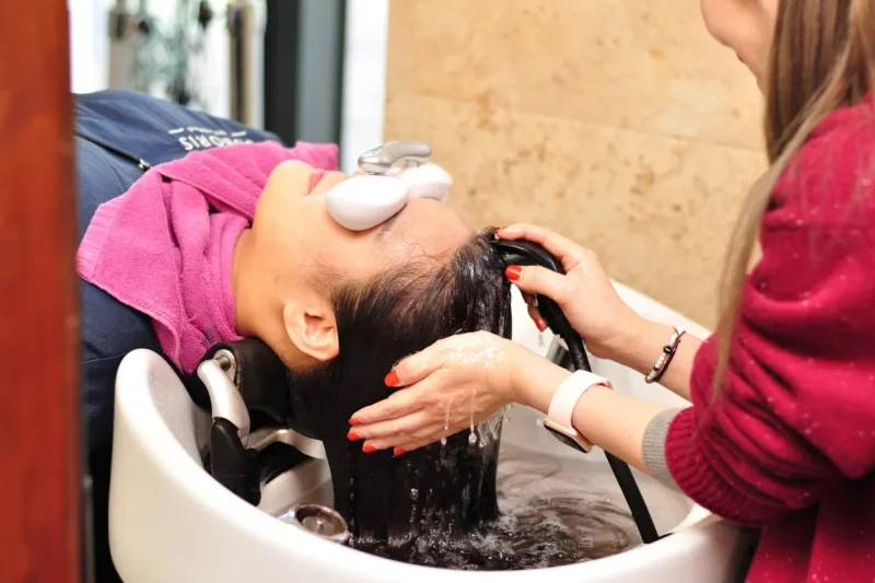 CARADI Seoul Hair Salon - Gangnam Head Spa (scalp treatment) &amp; Make-up and Hair Styling &amp; Personal Color Analysis (41/70)