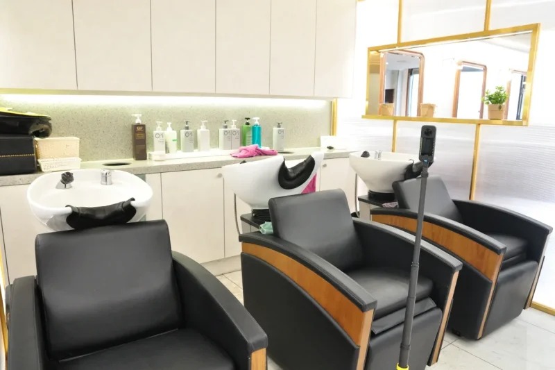 CARADI Seoul Hair Salon - Gangnam Head Spa (scalp treatment) &amp; Make-up and Hair Styling &amp; Personal Color Analysis (45/70)