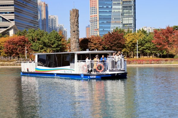 Songdo Comarine West Boat House