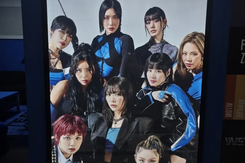 World of Street Woman Fighter 2025 - Photo Zone<Incheon Sangsang Platform> (63/64)