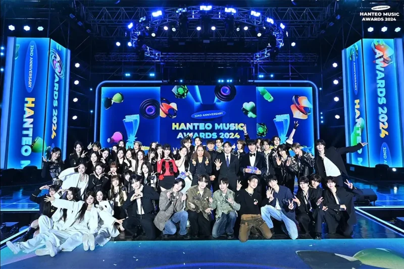 33rd Hanteo Music Awards 2025 <HMA> Exclusive Foreigner-Only Ticket Package (6/6)