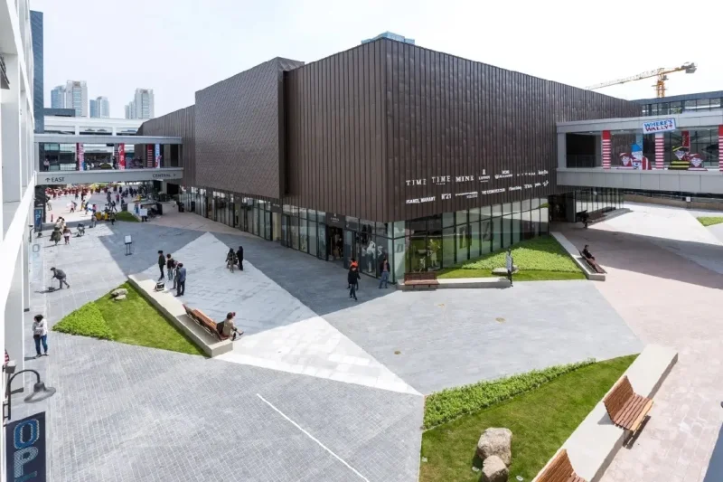 Hyundai Premium Outlets Songdo Store ★ Exclusive Coupon for Foreigners (2/9)