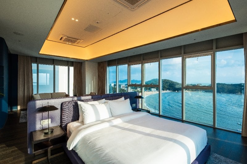 THE WEEK&amp; Resort (3/24)
