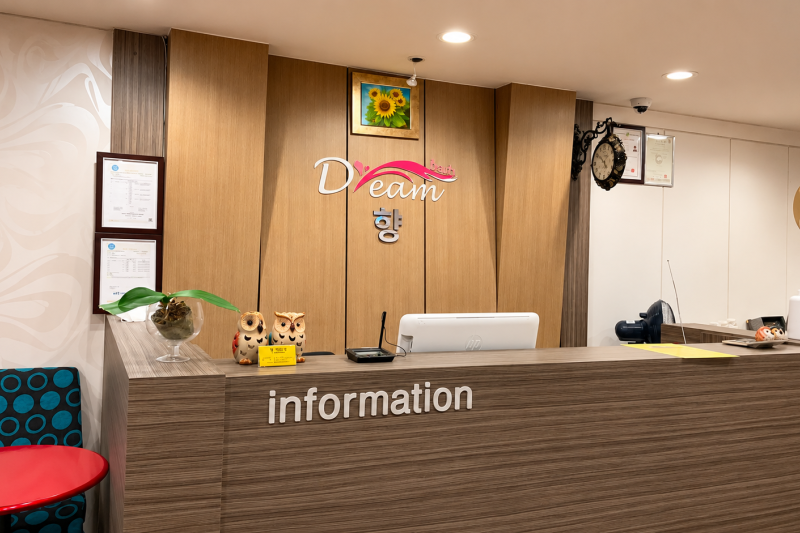 Myeongdong Dream Esthe Body Massage &amp; K-Beauty Facial in Seoul (1/19)